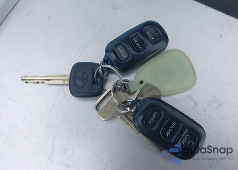 2003 Toyota Matrix Standard z USA, uszkodzony, nr VIN 2T1KR32E53C105281